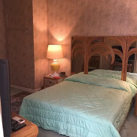 Elle House * Roma