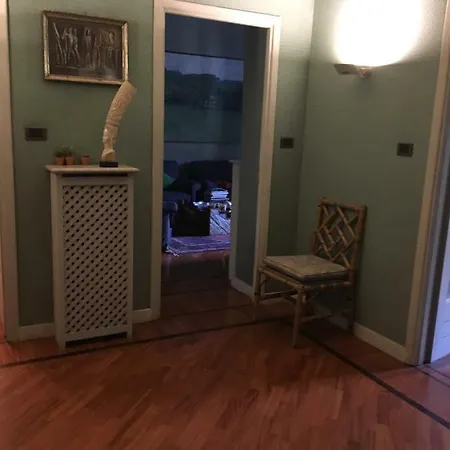 Elle House