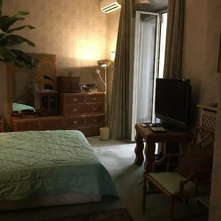 Elle House Rome