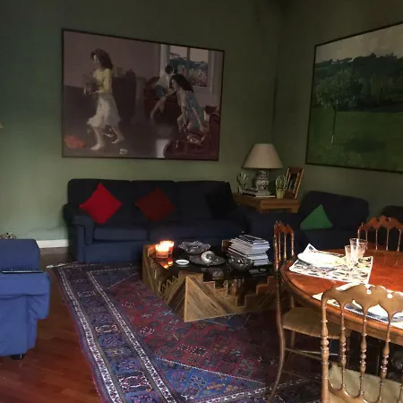 아파트 Elle House